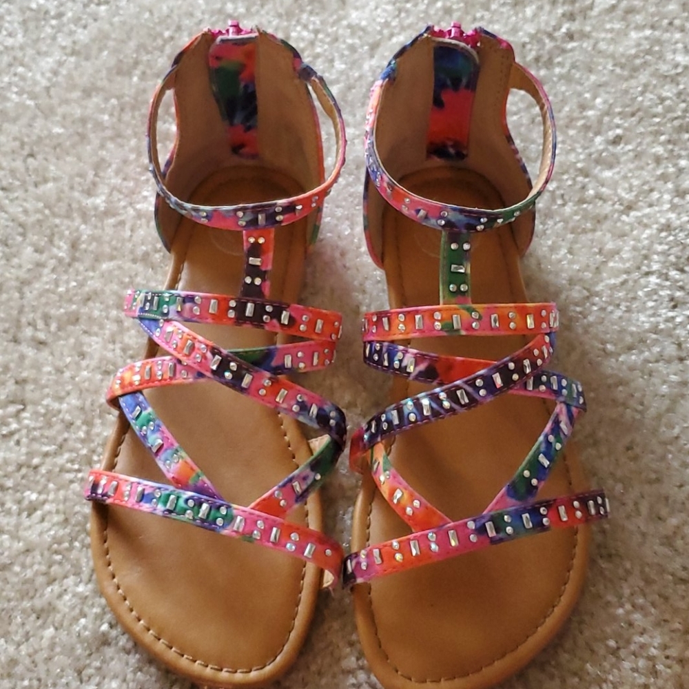 Girls sandals